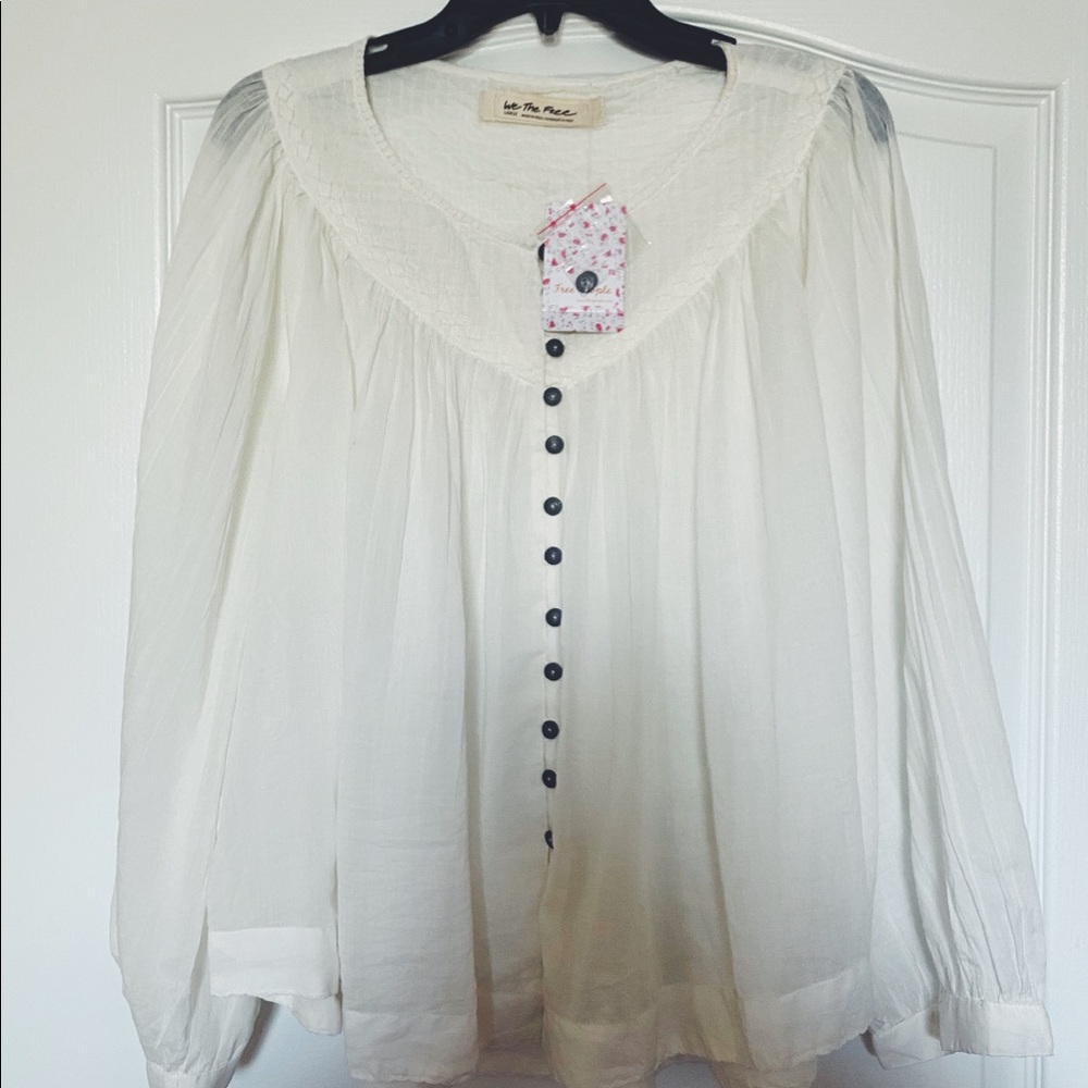 Size L - Free People (We The Free) Cool Meadow Top